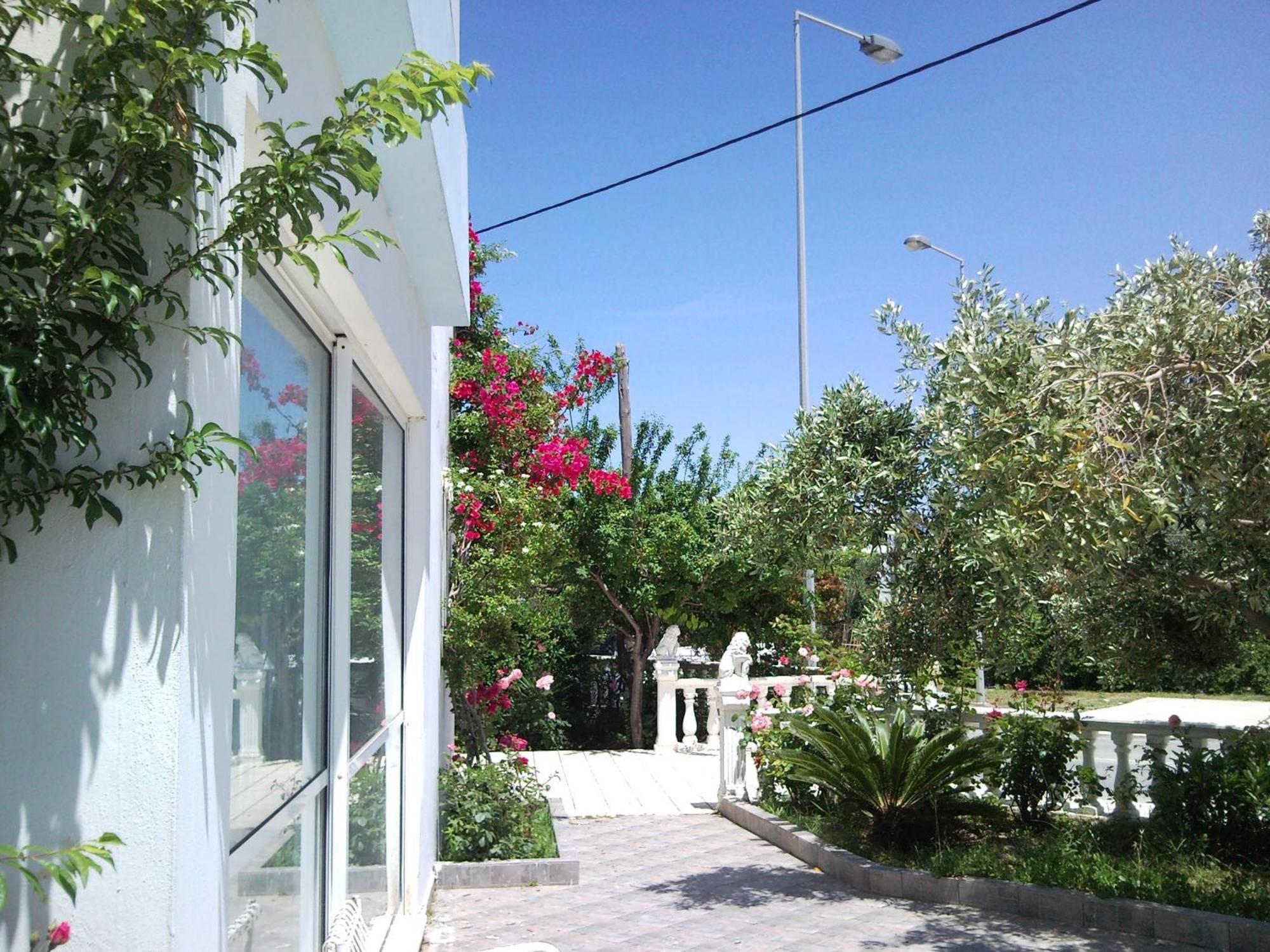 Aparthotel Apollon Rio